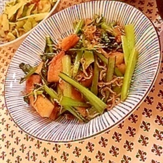 小松菜、じゃこ、平天の炒め物